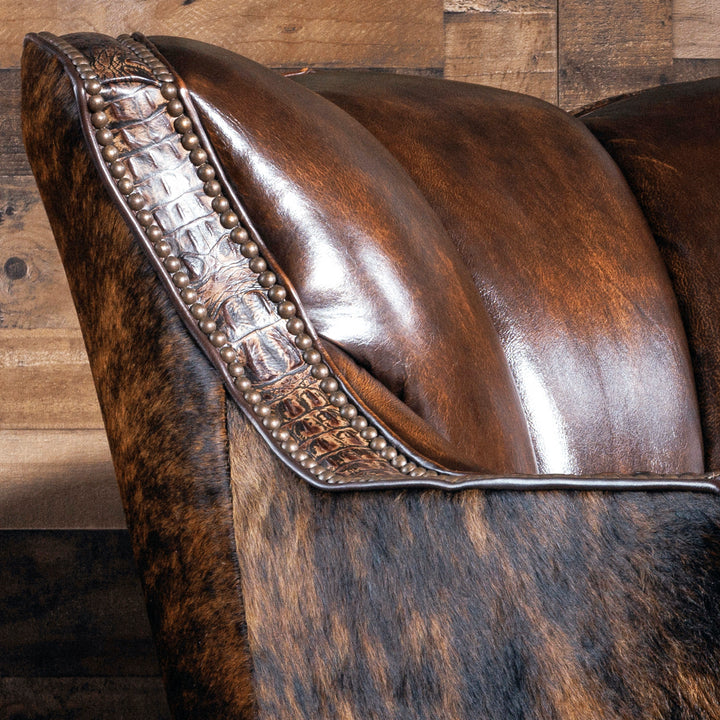 Fort Worth Cowhide Swivel Chair