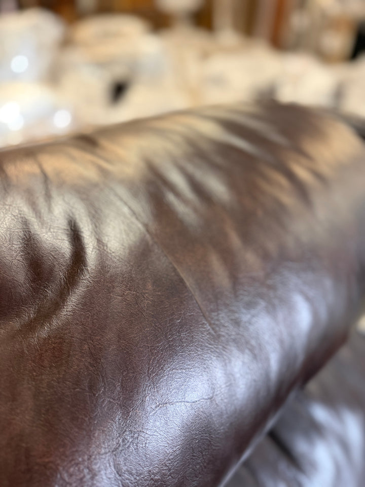Caldona Bustle Back Recliner