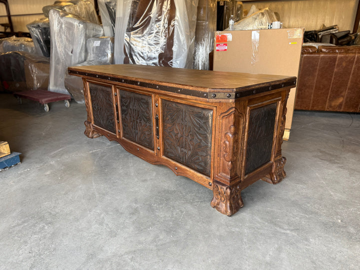 Luna Carved Office Desk