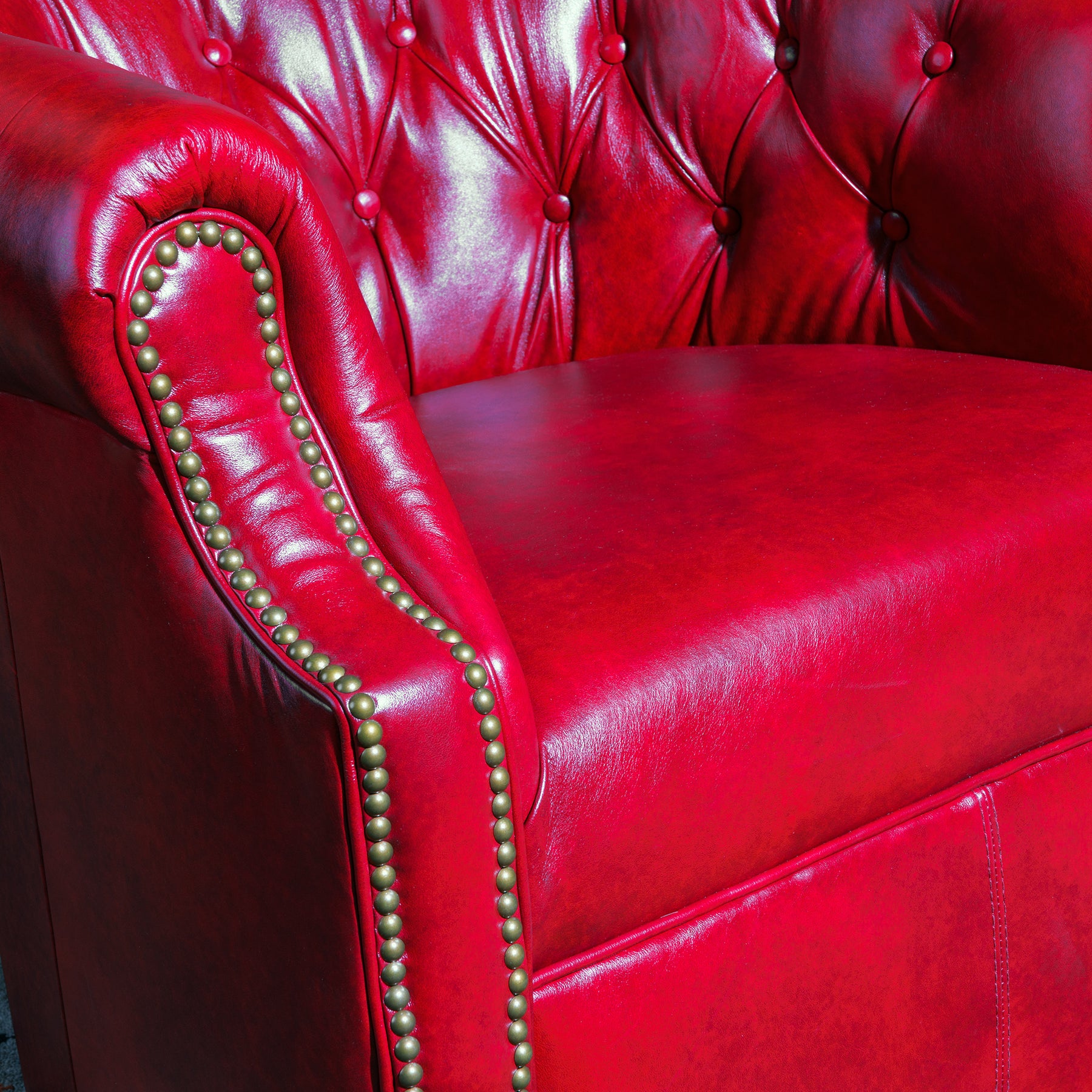 Tufted Red Leather Swivel Chair Western Accent Chair – Hat Creek