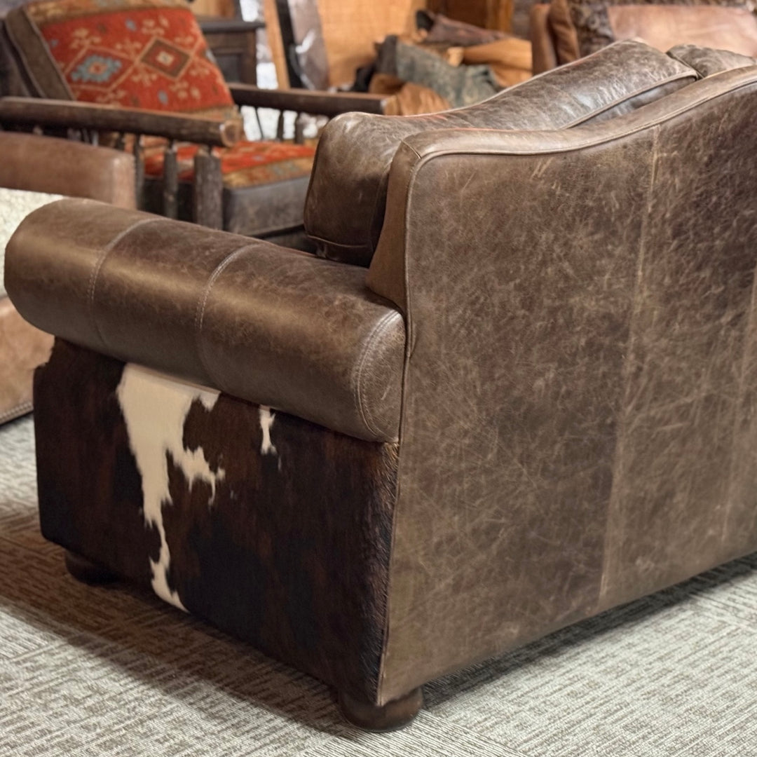 Brompton Chocolate Bosque Leather Loveseat