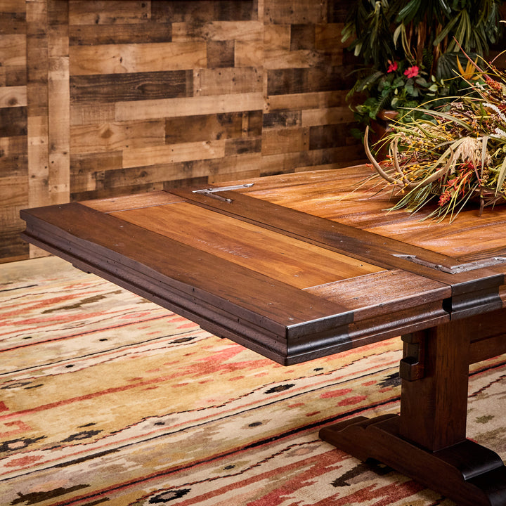 Las Cruces Dining Table