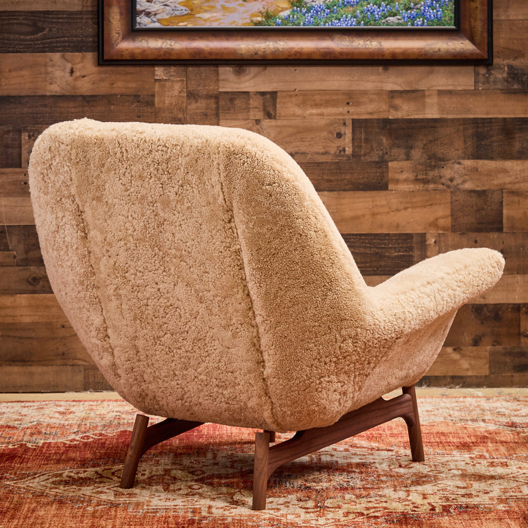 Eleanor Rigby Cozy Chair