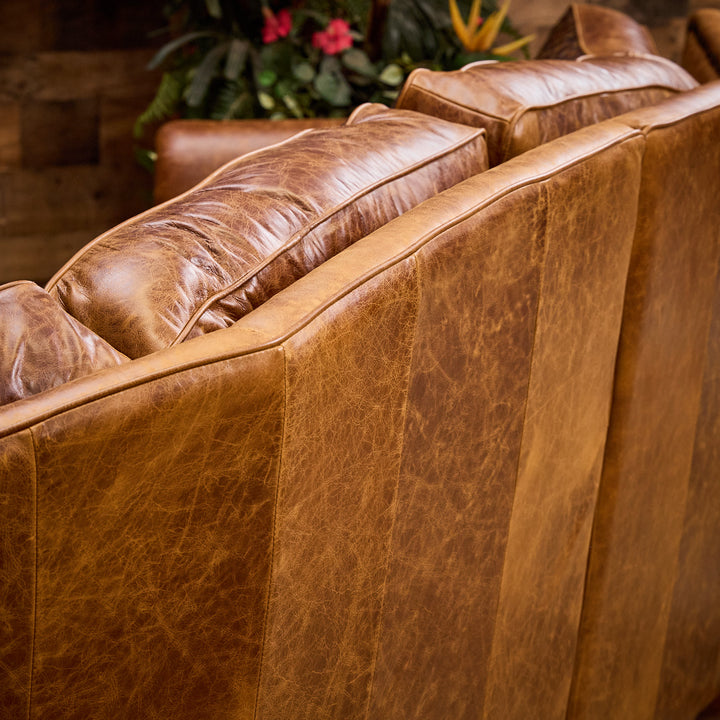 Bosque Curved Leather Sofa