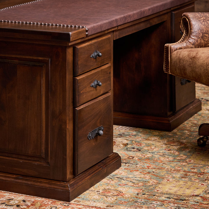 Alamo Axis Executive Desk