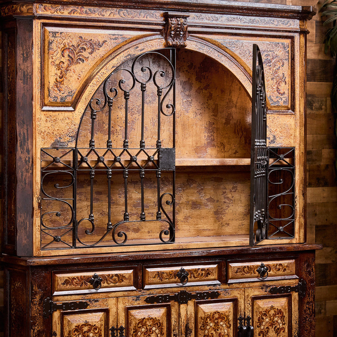 Bodie Peruvian Buffet-Hutch