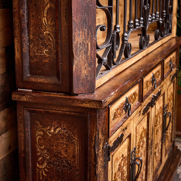 Bodie Peruvian Buffet-Hutch