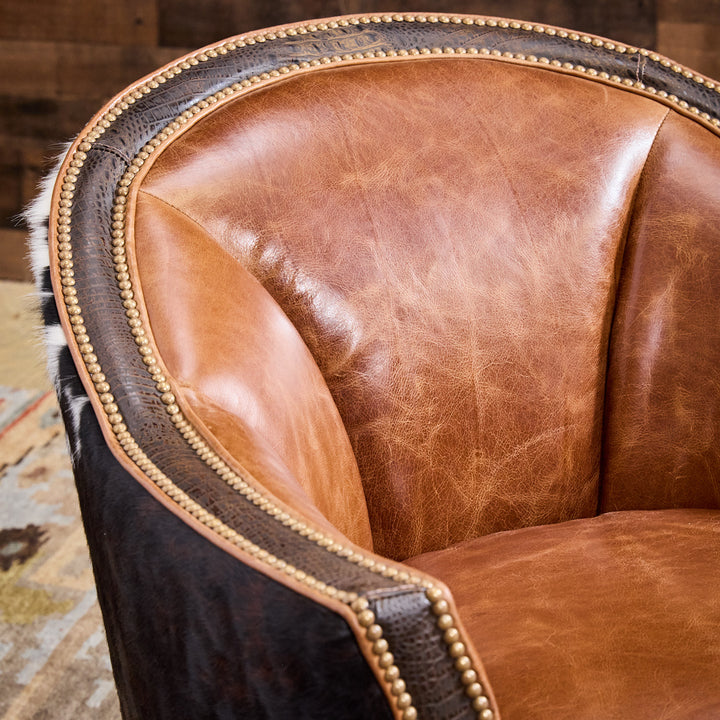 Fort Blanco Leather Swivel Chair