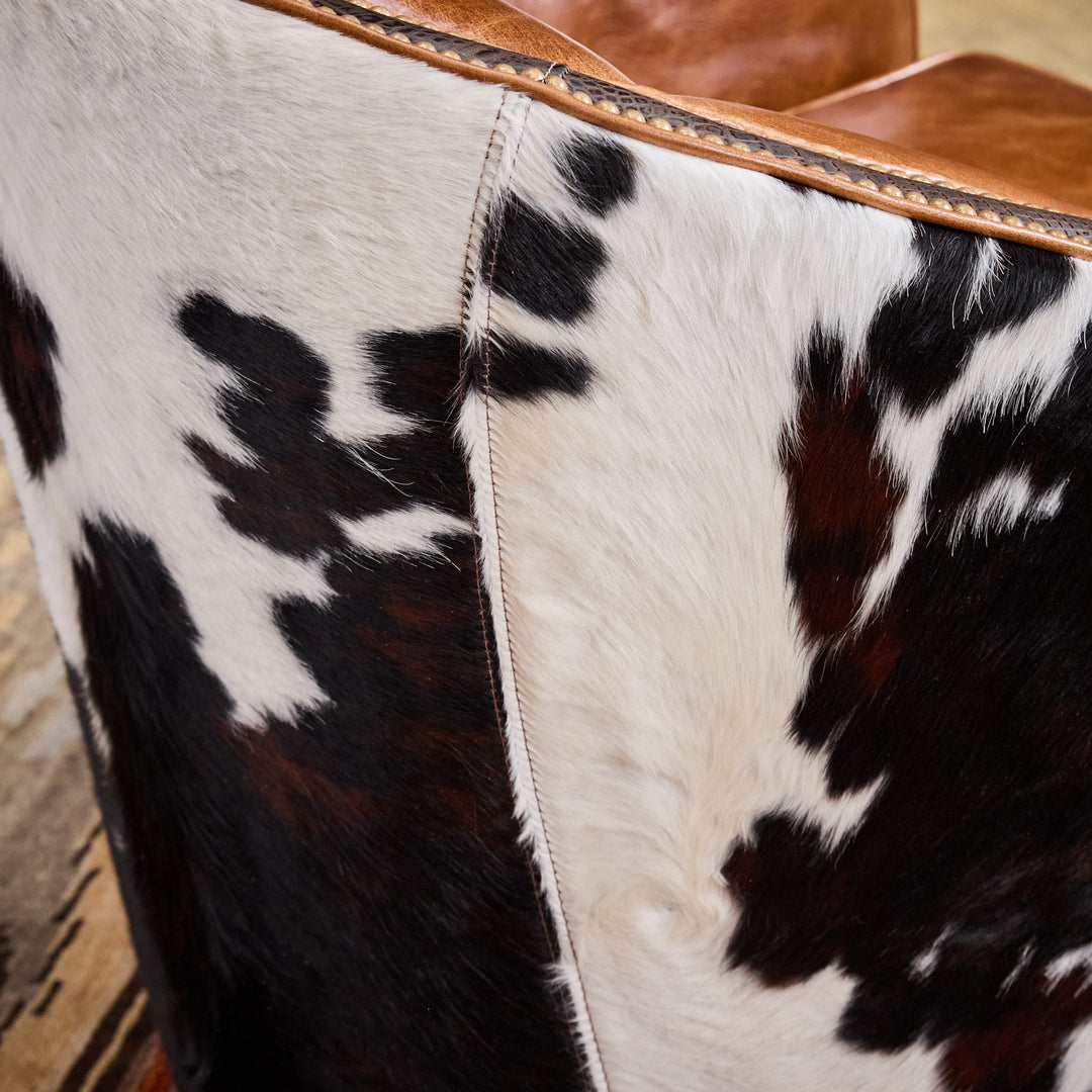 Fort Blanco Leather Swivel Chair