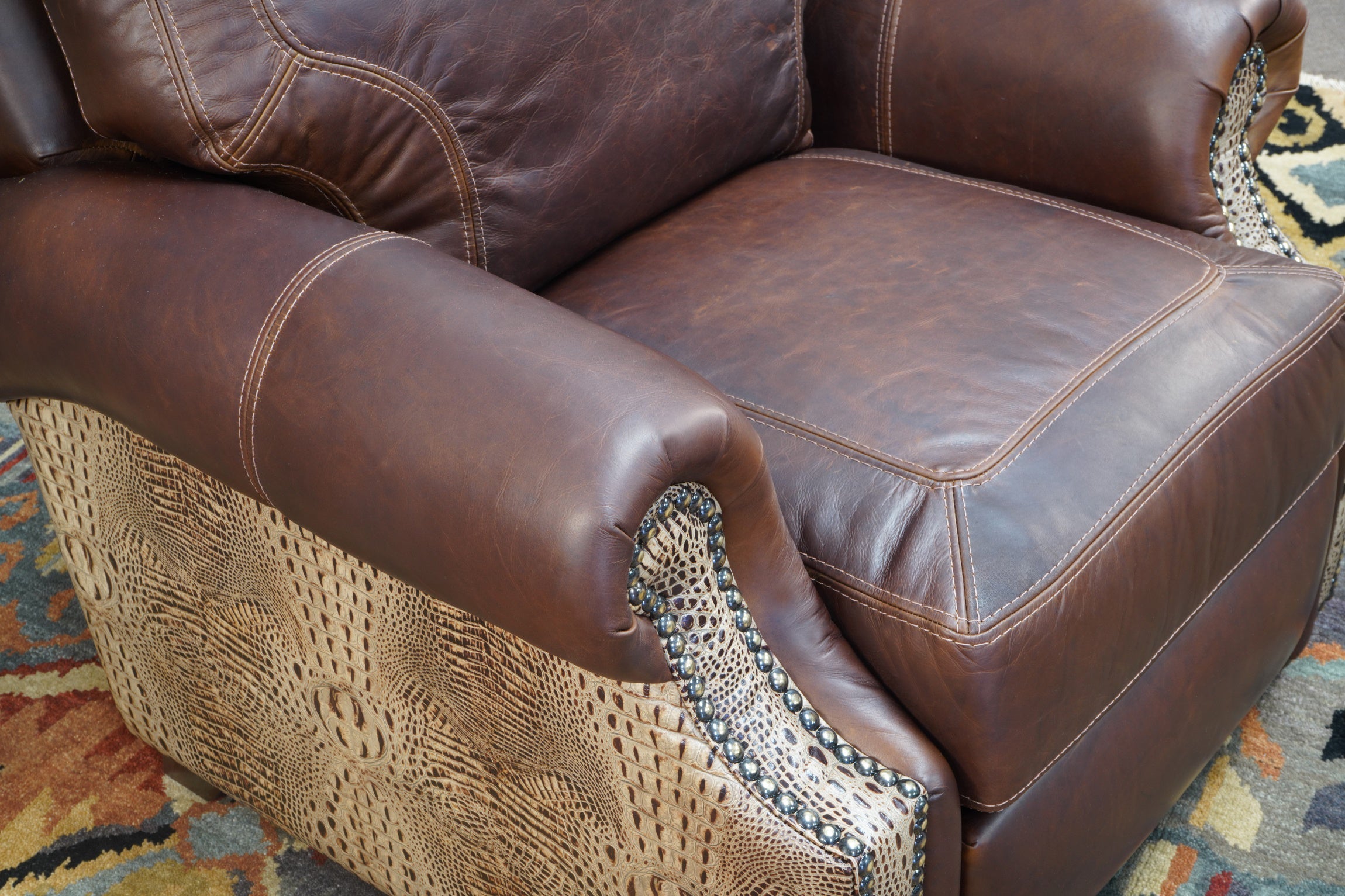 Ronello Western Leather Recliner with Hornback Gator – Hat Creek