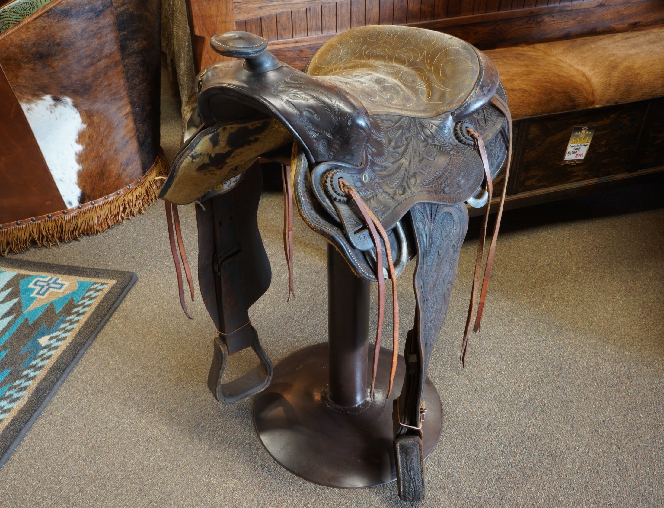 Horse saddle store stool