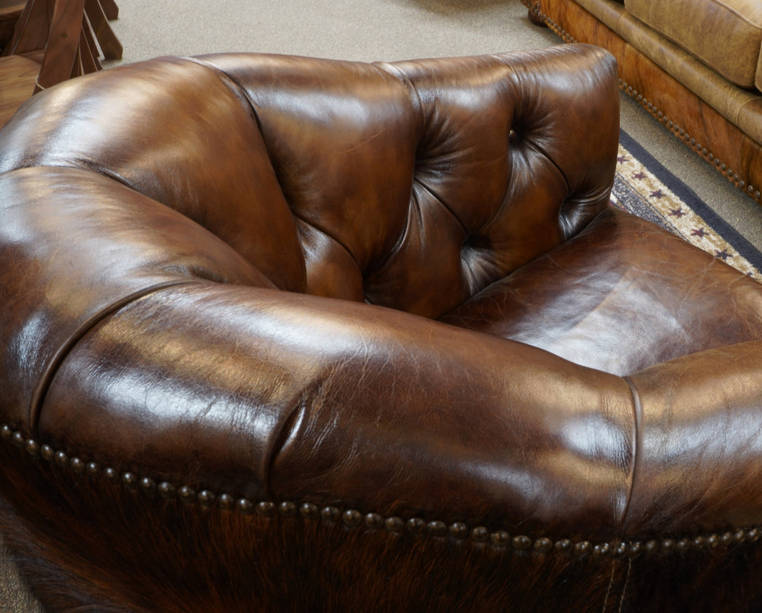 Western Elegance Leather Swivel Chair