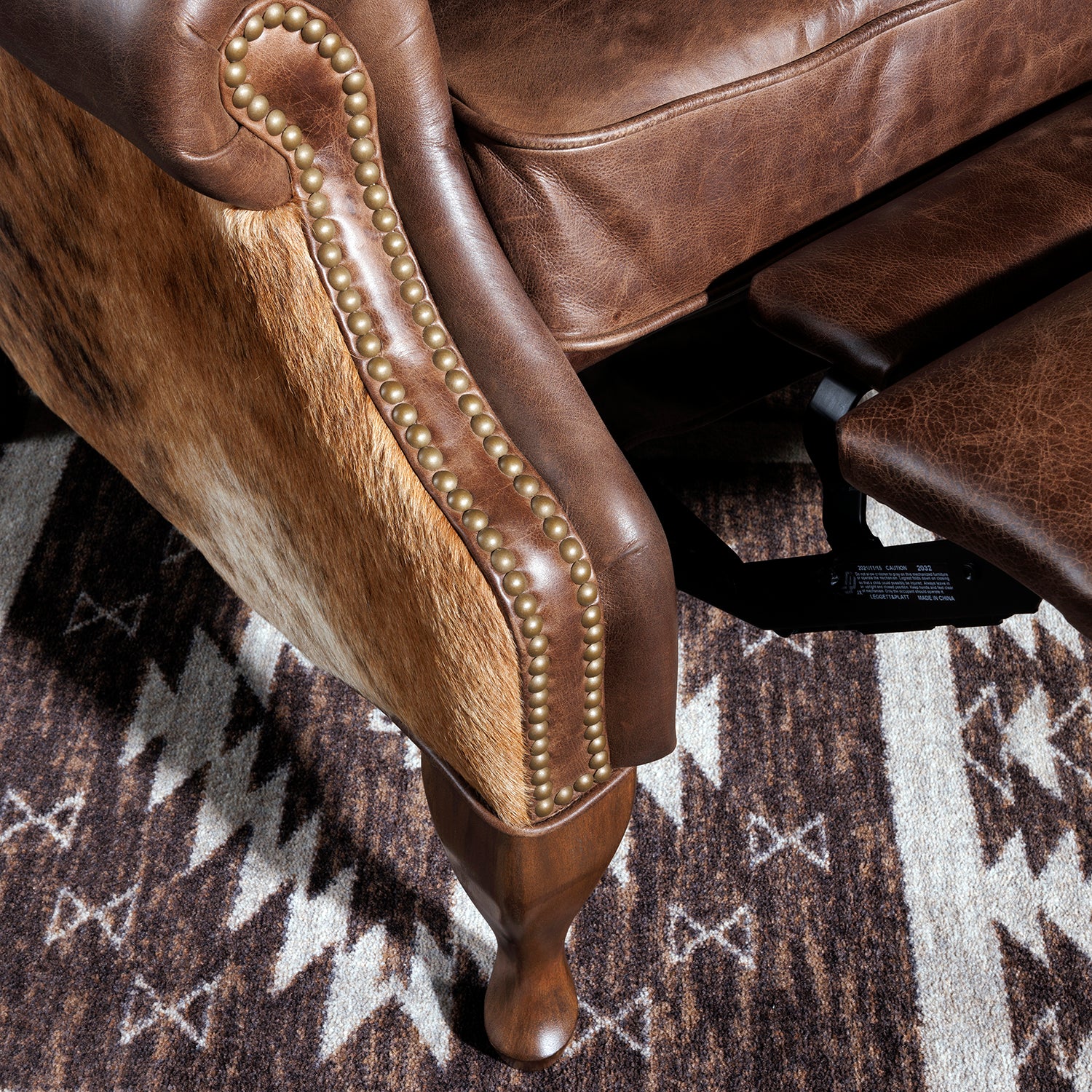 ハイローチェアー Alejandra Croc and Cowhide Recliner | Western Leather Recliner