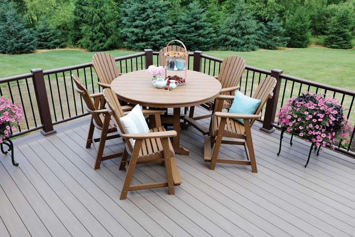 Classic Round Outdoor Dining Set