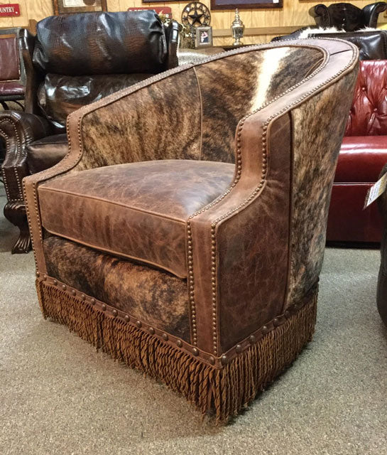 Laura Swivel Chair With Cowhide